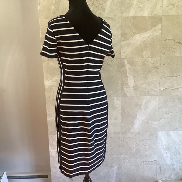 Banana Republic Bodycon Dress Size 6 Navy Striped Slimming Officewear Fall - Picture 4 of 10